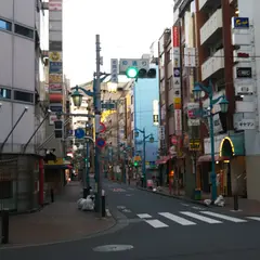 仲通り
