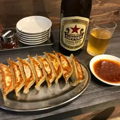 鶴亀餃子製作所 三宮店