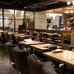 デリーモ ミッドタウン日比谷店