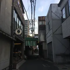 KAMP（キャンプ）