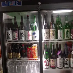 円