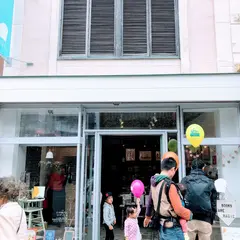 えほんやさん