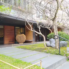 微熱山丘 Sunny Hills Taipei