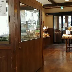 ぴーぷる本一色店