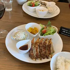 鎌倉餃子UMINECO Wine&cafe