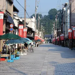 七間朝市