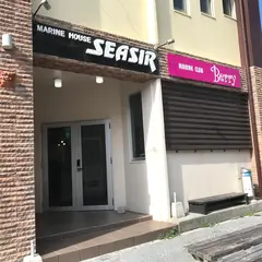 マリンクラブ ベリー 那覇店