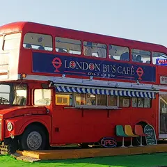 糸島 LONDON BUS CAFE（ロンドンバスカフェ）