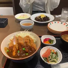 烏城珈琲店 （旧：岡山グルメと珈琲 ALOALO）
