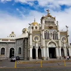 ロス・アンヘレス大聖堂（Basilica de Nuestra Senora de los Angeles）