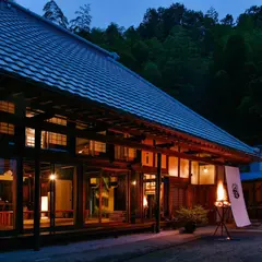 柚子のあぜ道 雨乞のかえる