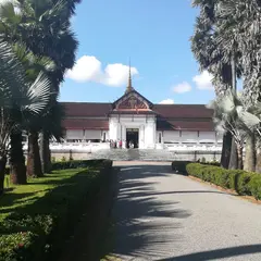 ロイヤル・パレス