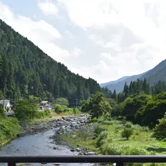 葛川市民センター駐車場