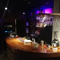 ゾーヴィー・バー