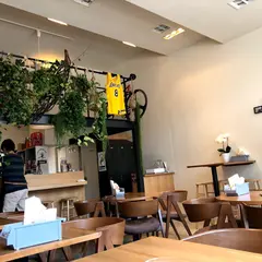 THE BURGER SHOP 393