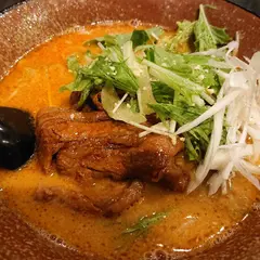 まるは坦々麺