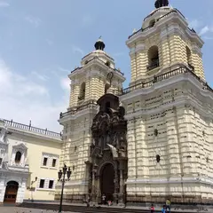 サン・フランシスコ教会・修道院（Basilica and Convent of San Francisco）