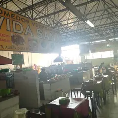ロス・ポソス市場（Los Pozos Market）