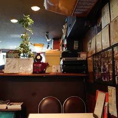 ワラジヤ