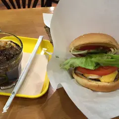 フレッシュネスバーガー 江戸川橋店