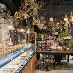 ジュウニブンベーカリー 三軒茶屋本店