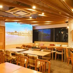 カフェラウンジコロン