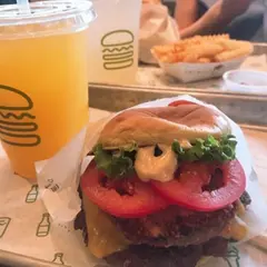 SHAKE SHACK