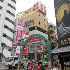 三宮センイ商店街