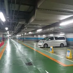 サブナード駐車場