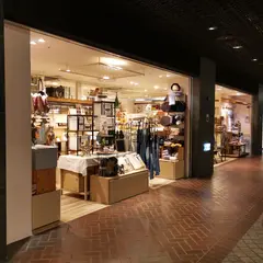 サリュ（salut!）