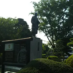 徳川家康公像