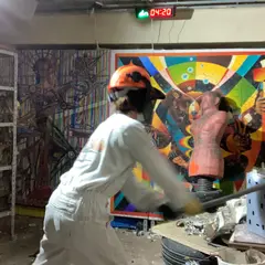 REEAST ROOM
