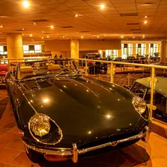 レニエ公クラシックカー・コレクション（Collection de Voitures Anciennes de S.A.S le Prince de Monaco）