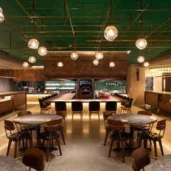 ERUTAN RESTAURANT / BAR（エルタン レストラン／バー）
