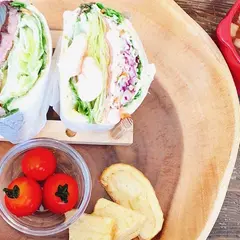 ひらら (Hirara sandwich cafe)