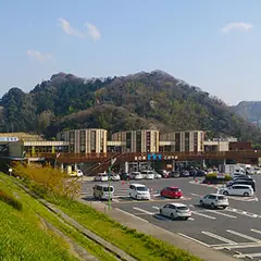 ハイウェイオアシス富楽里・道の駅 富楽里とみやま 青倉商店