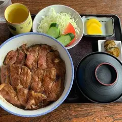 お食事処 ながどて