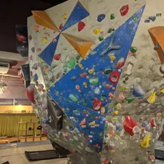 クライミングジム アドスムム