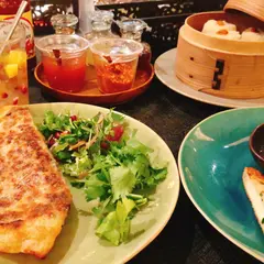 BETELNUT THAI VIETNAMESE DIMSUM（ビートルナッツ タイ ベトナメーゼ ディムサム）