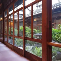 北極星 心斎橋本店