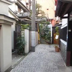 かくれんぼ横丁