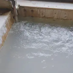 白岩温泉