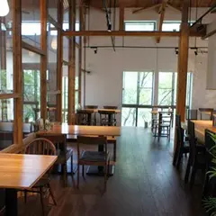 gallery+cafe blanka
