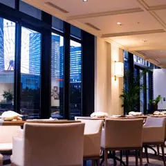 COLONIAL BEACH _コロニアルビーチ 横浜ハンマーヘッド