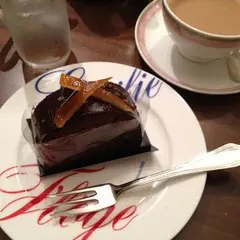 エミリーフローゲ 本店