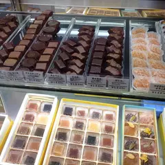 イル・ド・ショコラ 鎌倉店