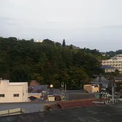 小宿とうじ