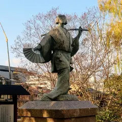 出雲阿国像
