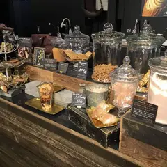 FAR EAST BAZAAR エキマルシェ大阪