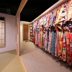 京都 河原町 烏丸 ｜レンタル着物 夢錦 京都本店【 着物 レンタル / 予約 持ち込み / 駅前 人気 おすすめ 】